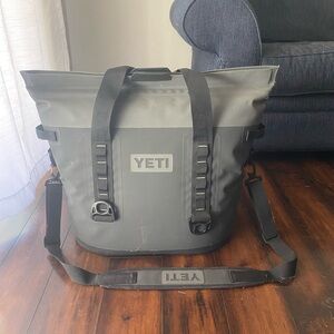 YETI Hopper M30 Tote Soft Cooler.